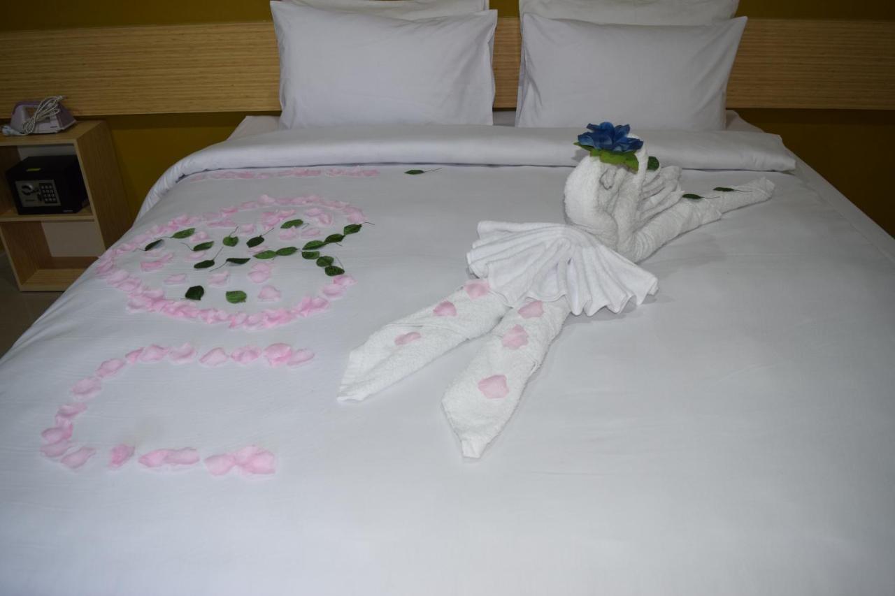 Hotel Sriwijaya 99 Palembang Esterno foto